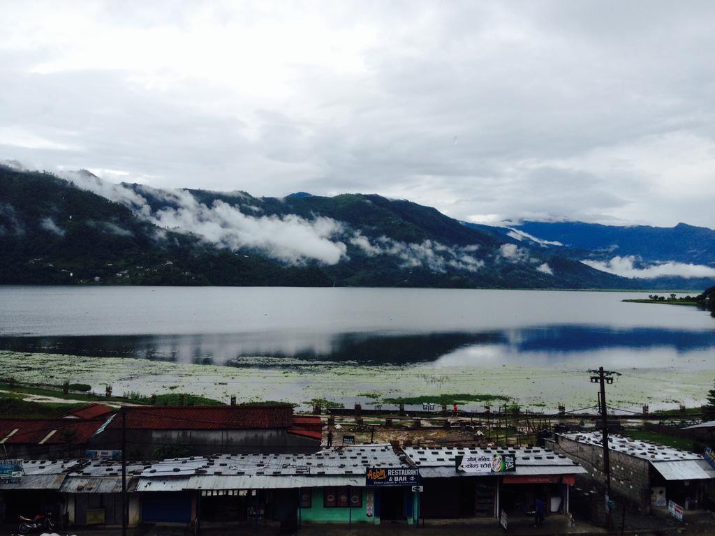Lake Vision Guesthouse Pokhara Exterior photo