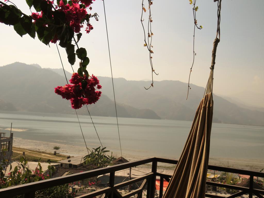 Lake Vision Guesthouse Pokhara Exterior photo