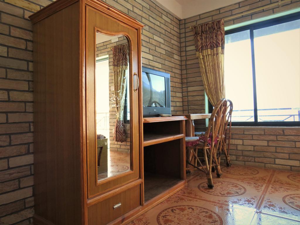 Lake Vision Guesthouse Pokhara Exterior photo