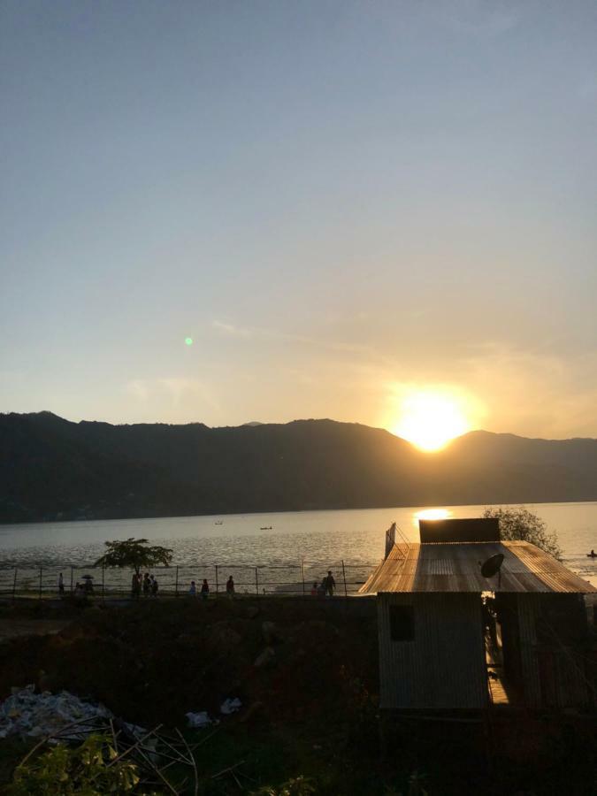Lake Vision Guesthouse Pokhara Exterior photo